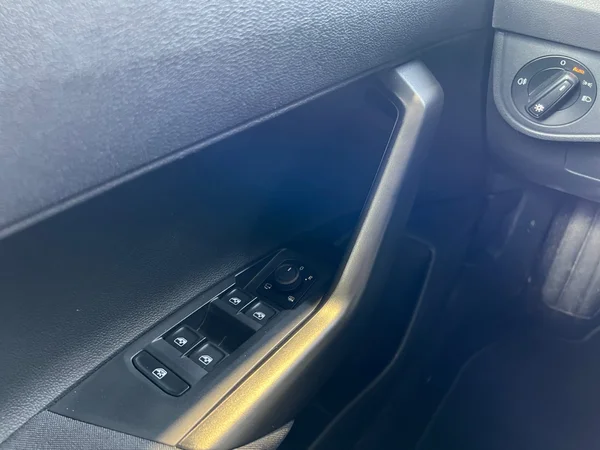 VOLKSWAGEN Polo (2025) — foto 4 van 16