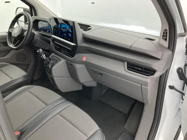 VOLKSWAGEN Transporter T7 30 Fourgon Swb Dsl (2025) — foto 17 van 32