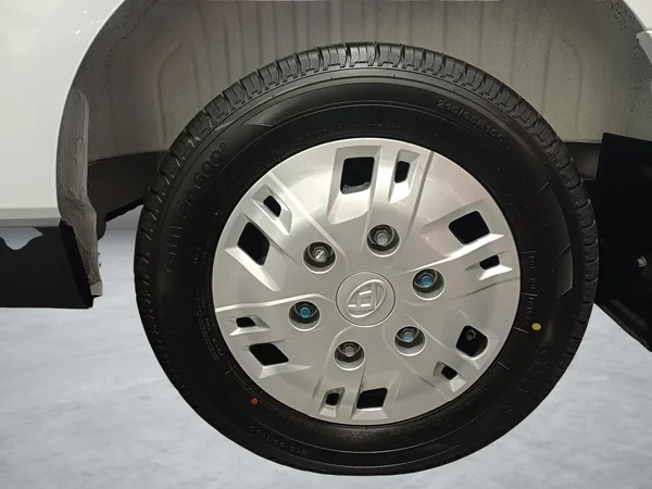 Maxus Deliver 7 (2026) — foto 2 van 22