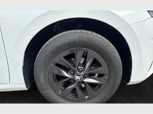 Skoda Fabia (2025) — foto 14 van 25