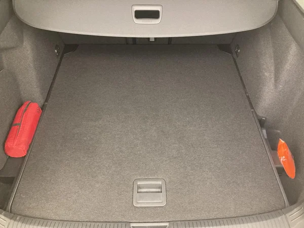 VOLKSWAGEN Golf VIII SW (2024) — foto 16 van 34