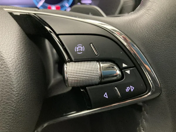 SKODA Octavia Combi PHEV (2022) — foto 22 van 36
