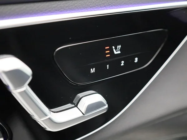 Mercedes-Benz GLC (2025) — foto 29 van 53