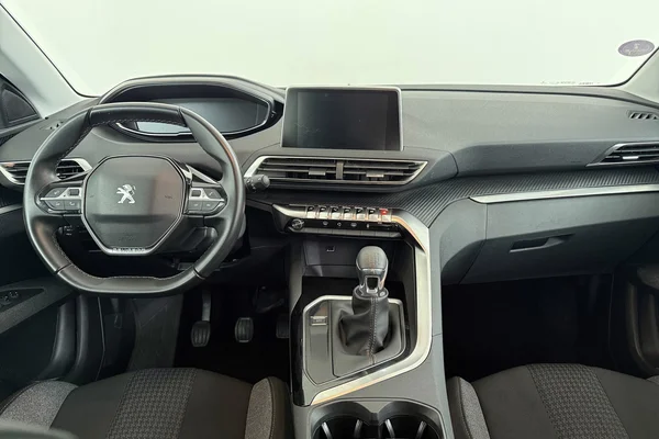 Peugeot 3008 (2019) — foto 7 van 25