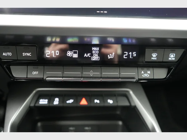 AUDI A3 Sportback PHEV (2024) — foto 13 van 29