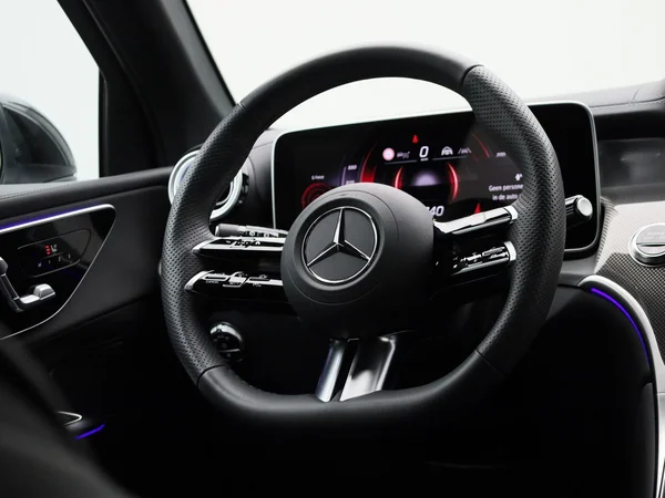 Mercedes-Benz GLC (2025) — foto 41 van 50
