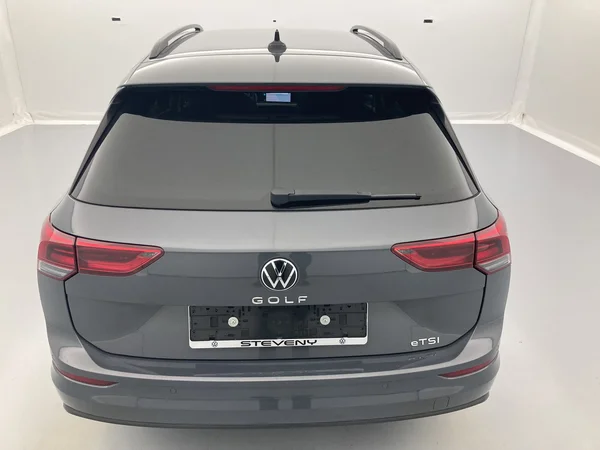 VOLKSWAGEN Golf VIII SW (2022) — foto 11 van 36