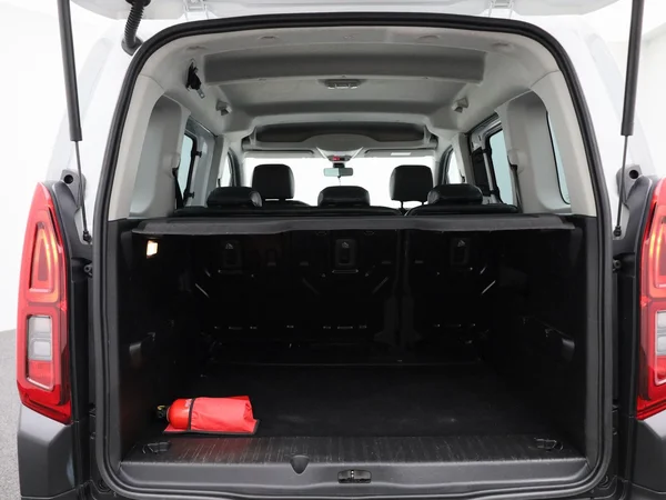 Opel Combo Life (2022) — foto 7 van 35