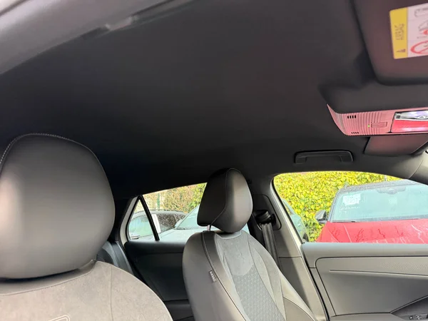 VOLKSWAGEN T-Roc (2026) — foto 14 van 26