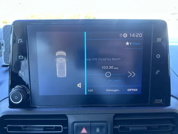 Peugeot Rifter (2021) — foto 4 van 15