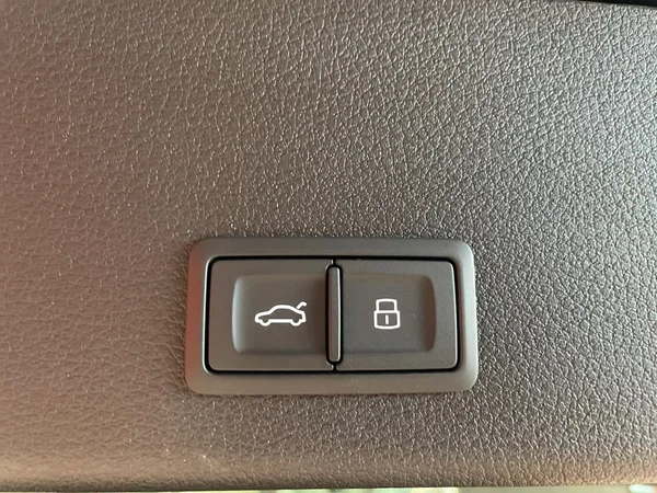 AUDI Q8 e-tron (2025) — foto 2 van 15