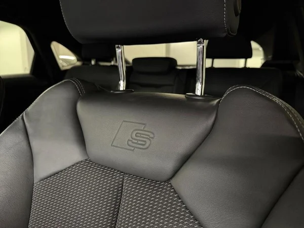 AUDI Q3 Sportback (2020) — foto 18 van 29