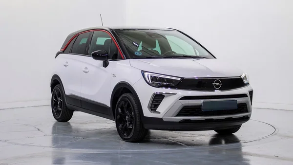 Opel Crossland (2021) — foto 62 van 64