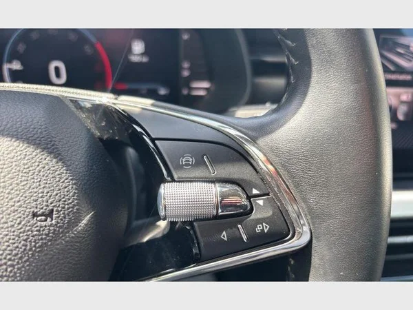 Skoda Kamiq (2022) — foto 9 van 26