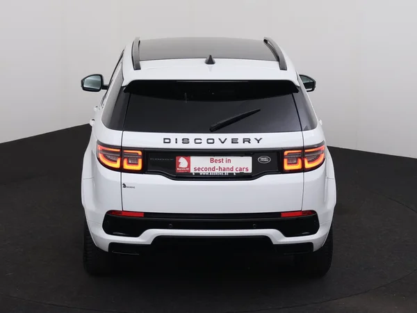 Land Rover Discovery Sport (2023) — foto 28 van 31