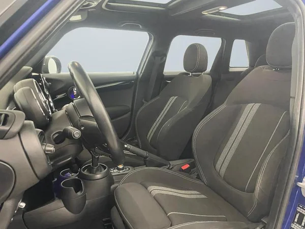 MINI Mini 5 Doors (F55) (2018) — foto 2 van 27
