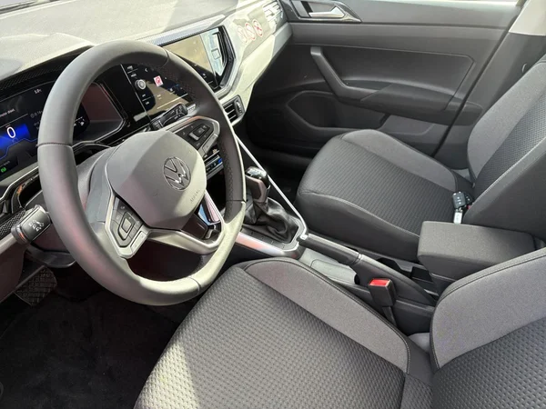 VOLKSWAGEN Polo (2026) — foto 24 van 24