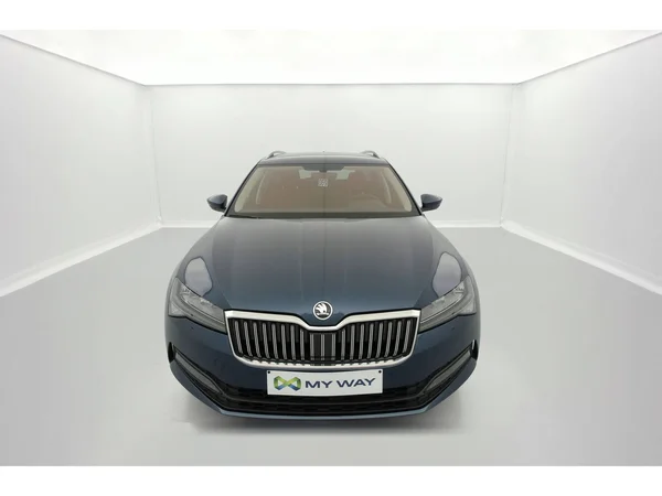 SKODA Superb Combi (2023) — foto 12 van 36