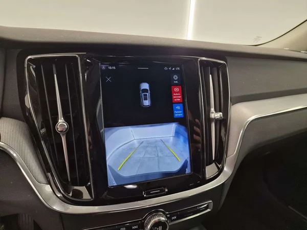 Volvo V60 (2024) — foto 8 van 16