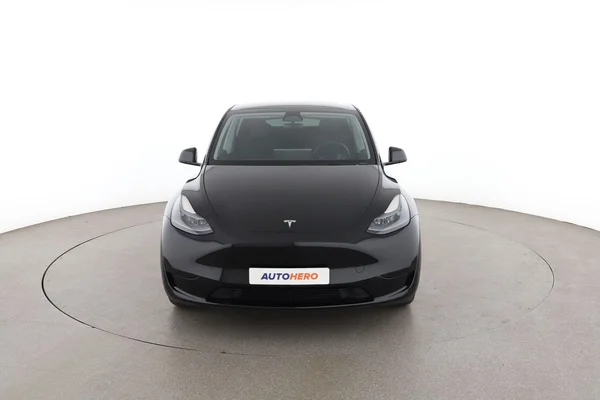 Tesla Model (2023) — foto 16 van 17