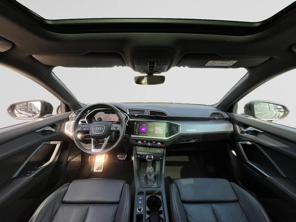 AUDI Q3 (2024) — foto 16 van 22
