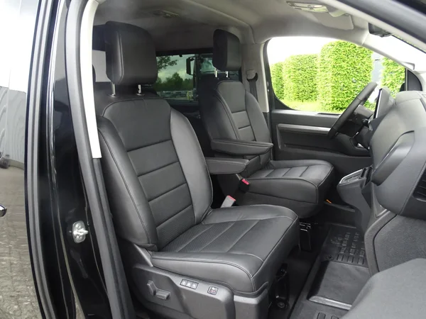 Peugeot Expert (2026) — foto 2 van 34