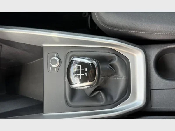 Audi A1 Sportback (2023) — foto 11 van 23