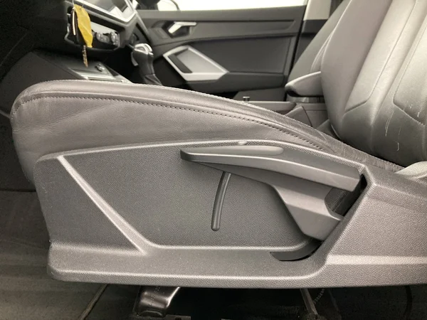 AUDI Q3 Sportback PHEV (2022) — foto 8 van 36