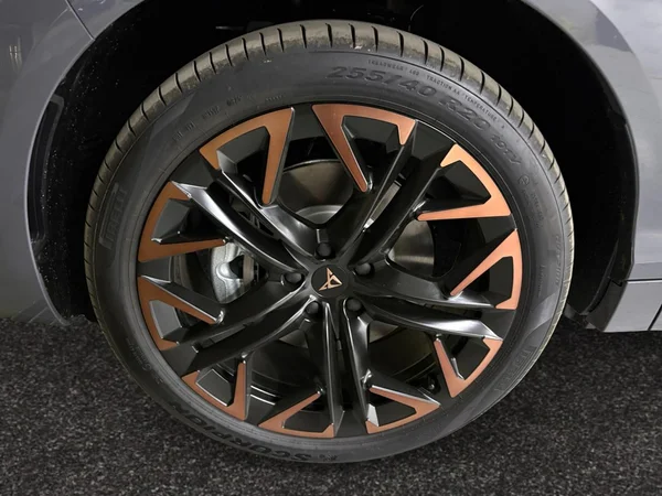 CUPRA Terramar e-Hybrid (PHEV) (2026) — foto 12 van 15