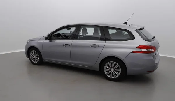 Peugeot 308 SW (2021) — foto 33 van 37