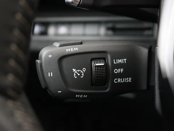 PEUGEOT 3008 (2024) — foto 9 van 27