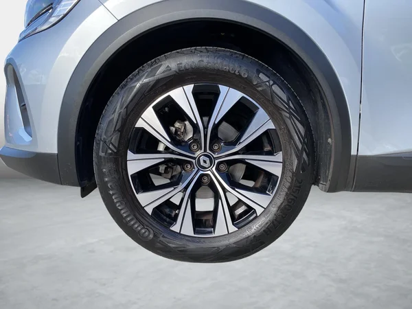 Renault Captur (2022) — foto 20 van 22