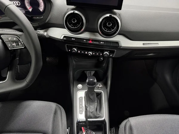 AUDI Q2 (2026) — foto 6 van 23