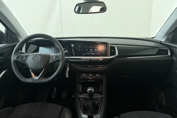 Opel Grandland (2024) — foto 22 van 22