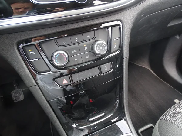 Opel Mokka X (2018) — foto 15 van 24