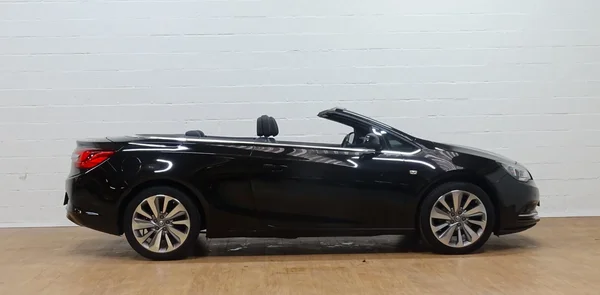 Opel Cascada (2018) — foto 26 van 27
