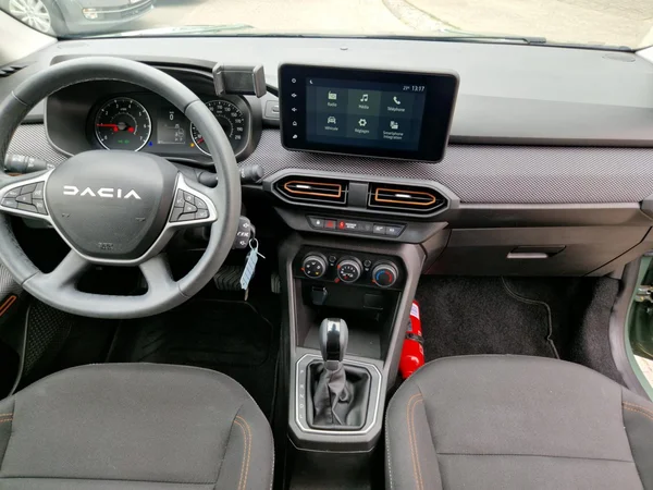 DACIA Sandero Stepway (2023) — foto 15 van 22