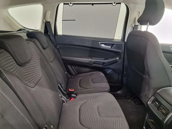 Ford S-Max (2017) — foto 15 van 16