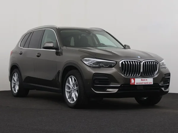BMW X5 (2022) — foto 28 van 33