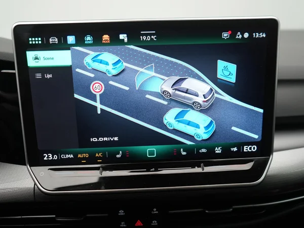 VOLKSWAGEN Golf VIII eHybrid (PHEV) (2026) — foto 18 van 25
