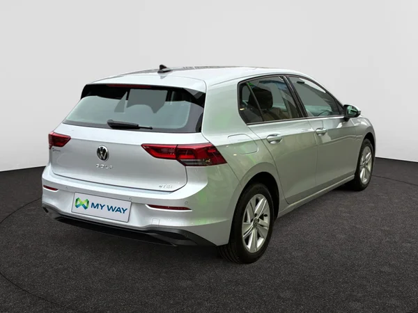 VOLKSWAGEN Golf VIII (2021) — foto 3 van 24