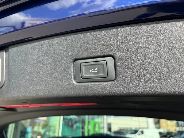AUDI Q4 e-tron (2025) — foto 21 van 22