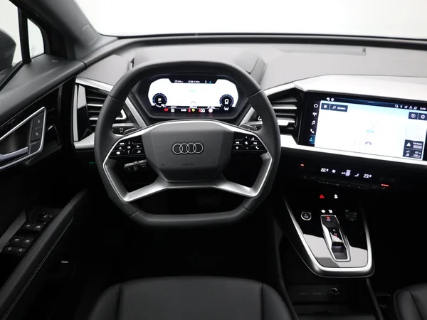 AUDI Q4 e-tron (2025) — foto 10 van 25