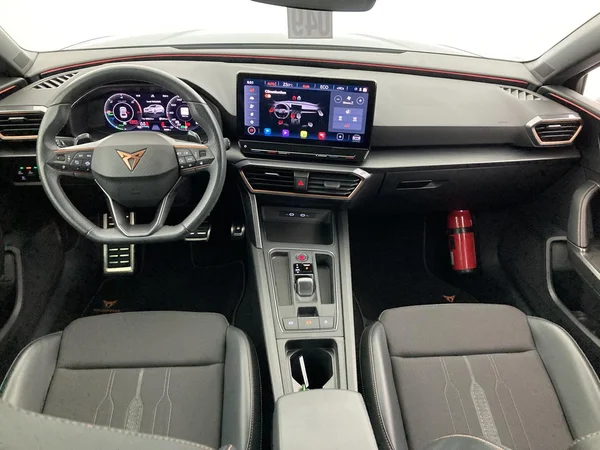 CUPRA Leon e-Hybrid (PHEV) (2023) — foto 6 van 37