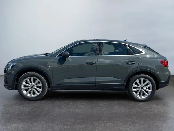 AUDI Q3 Sportback (2022) — foto 30 van 31