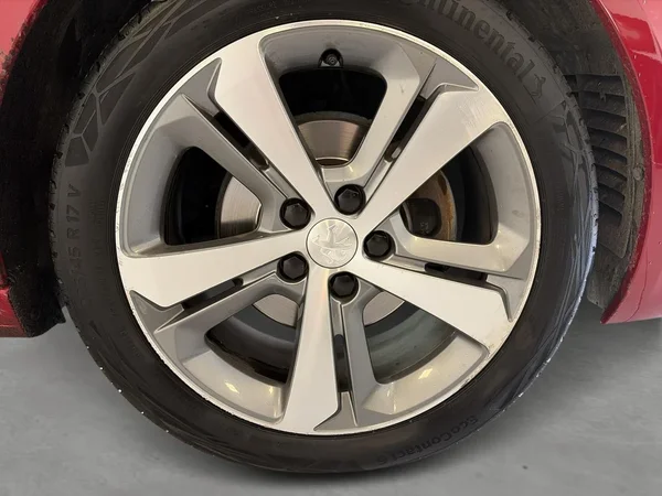 Peugeot 308 (2020) — foto 18 van 21
