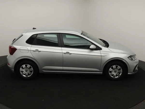 VOLKSWAGEN Polo (2023) — foto 23 van 28