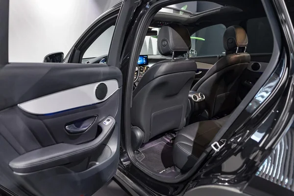 Mercedes-Benz GLC (2022) — foto 15 van 38