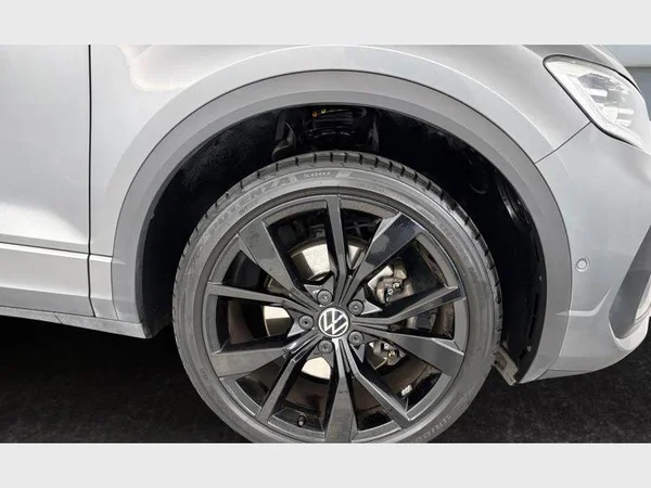 Volkswagen T-Roc (2023) — foto 28 van 29