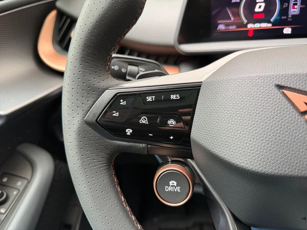 CUPRA Tavascan (2026) — foto 20 van 21